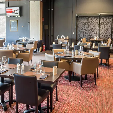Mercure 4* Namen