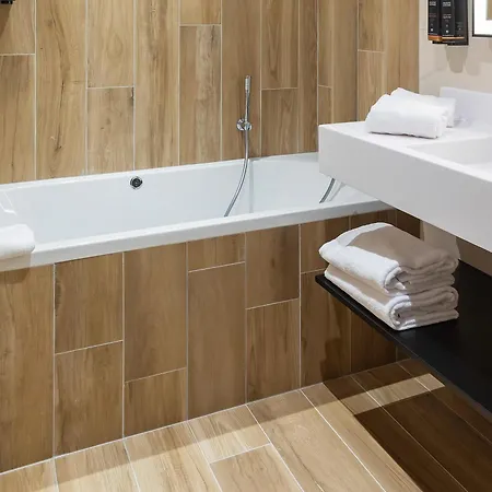 فندق Mercure 4*