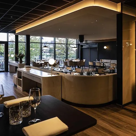 Mercure 4*