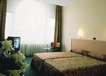 Mercure 4*