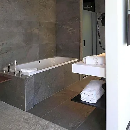 Mercure Hotel 4*